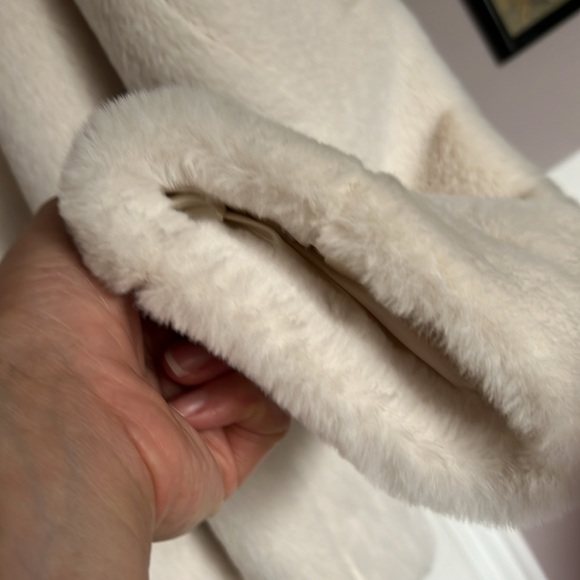 Velvet by Graham &Spencer - Picture 9 of 9